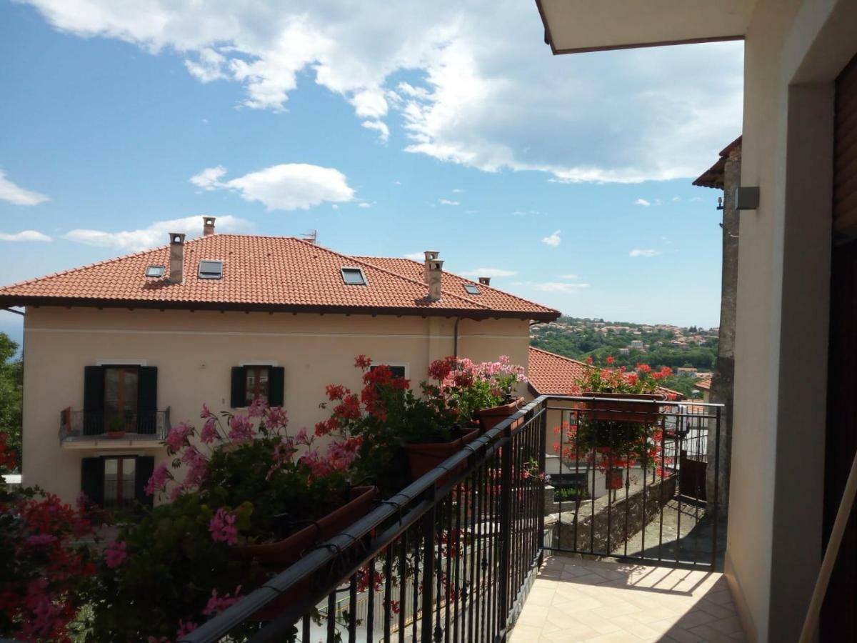 Angolo Fiorito Holiday home *