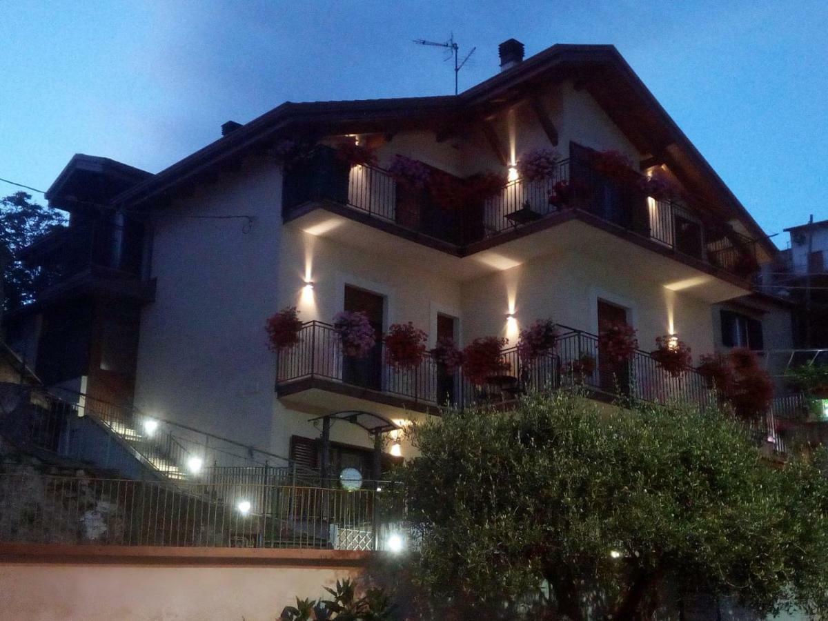 Angolo Fiorito Holiday home *